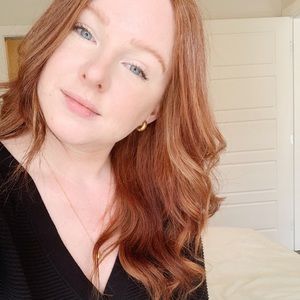 Meet your Posher, Simone